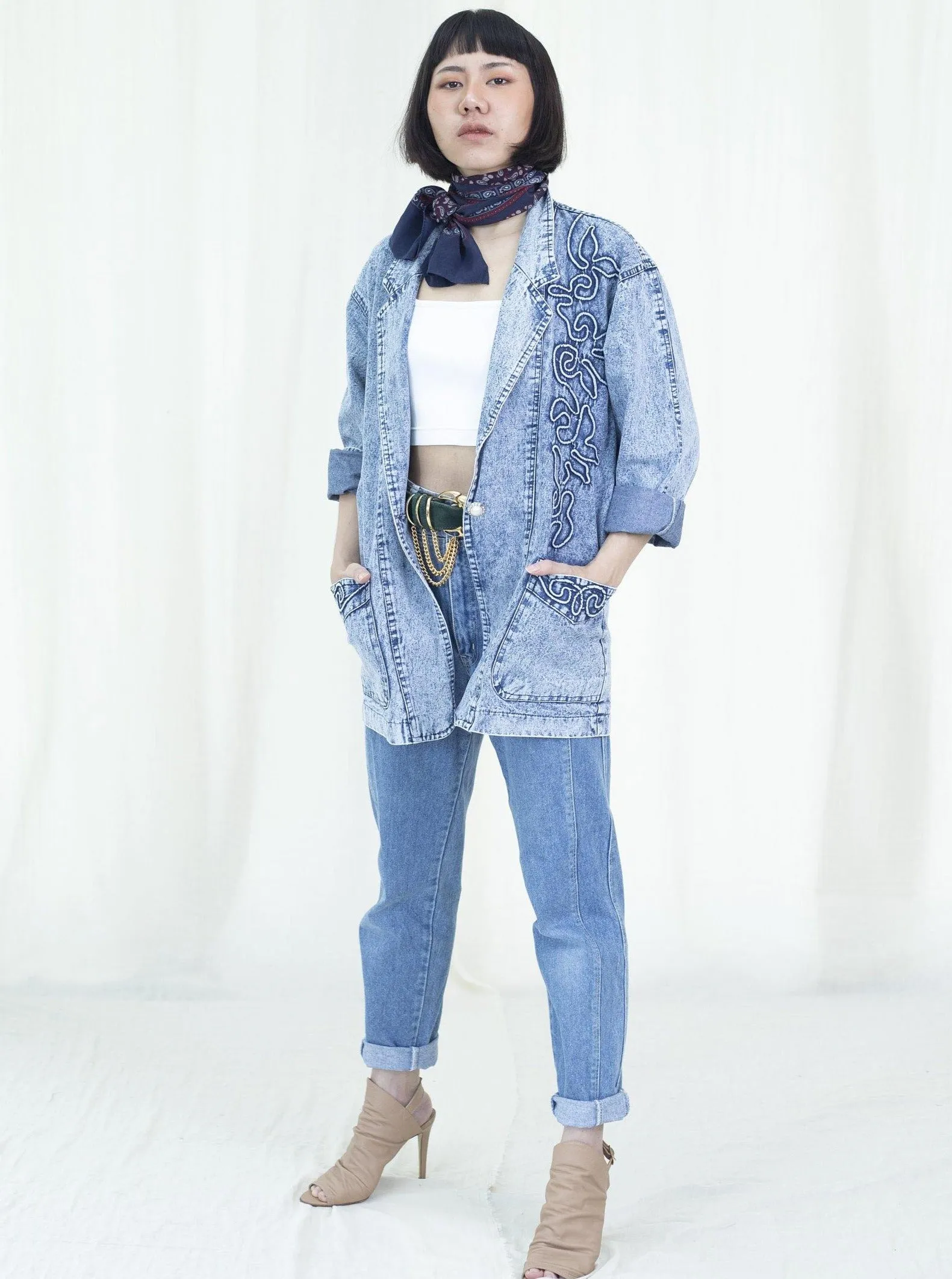 Embroidered Collared neck denim vintage jacket with patch pocket