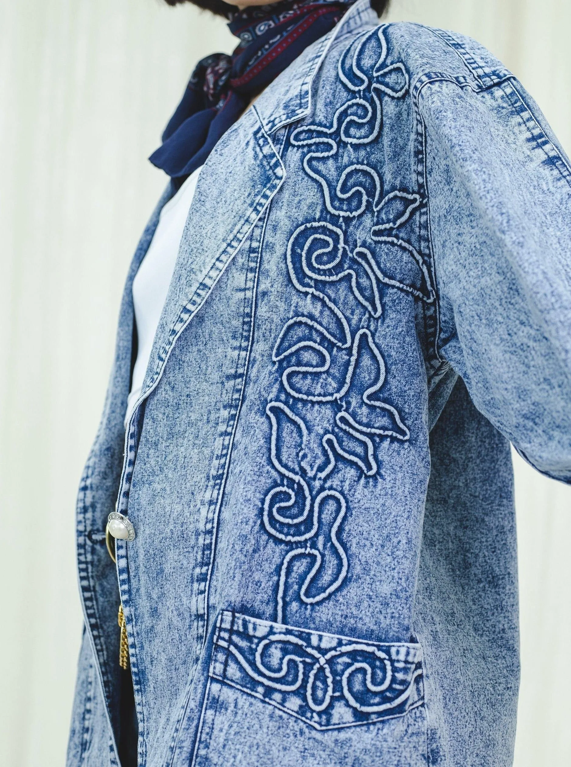 Embroidered Collared neck denim vintage jacket with patch pocket