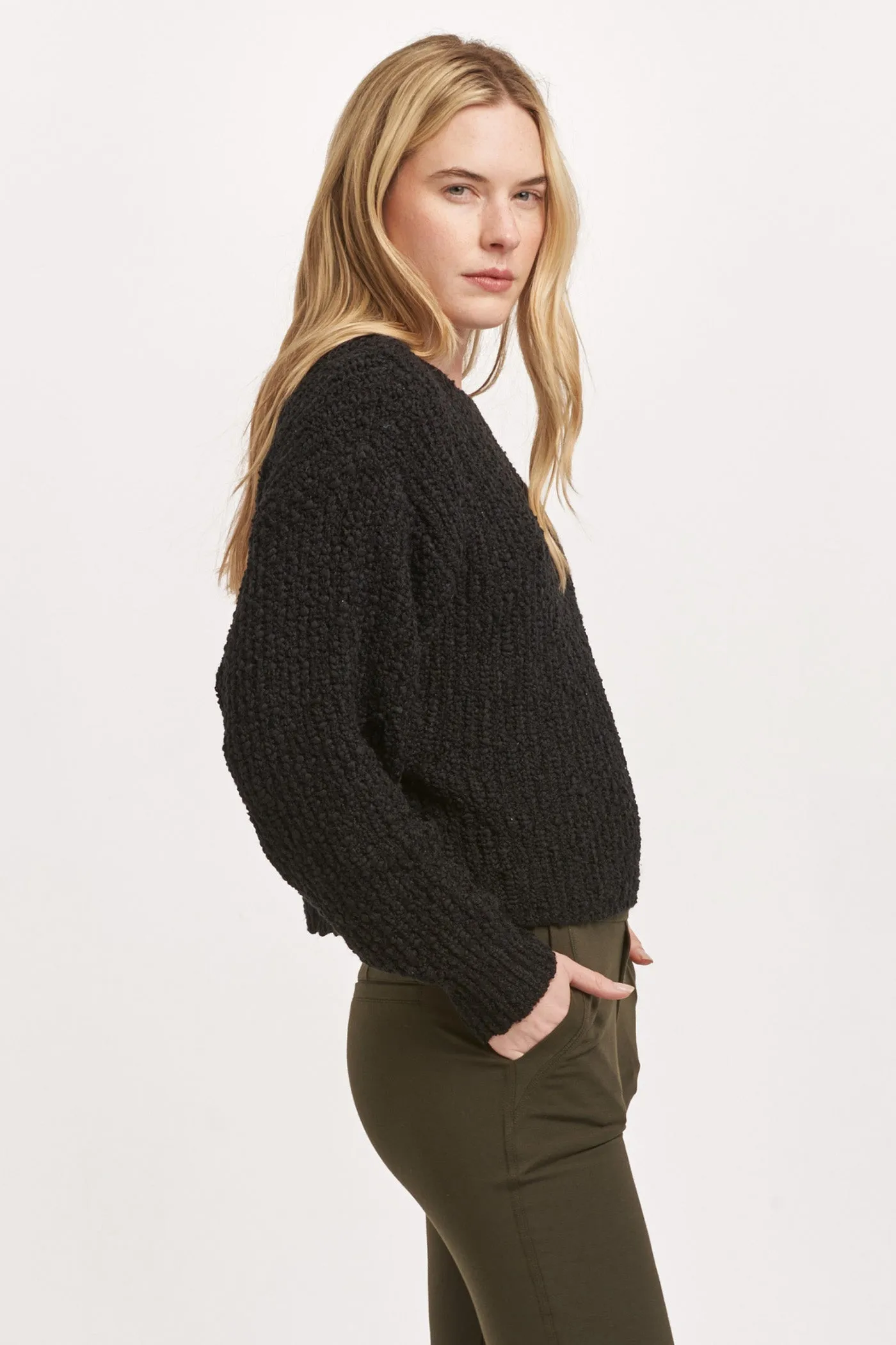 FANTINE CREW NECK LONG SLEEVE SWEATER BLACK
