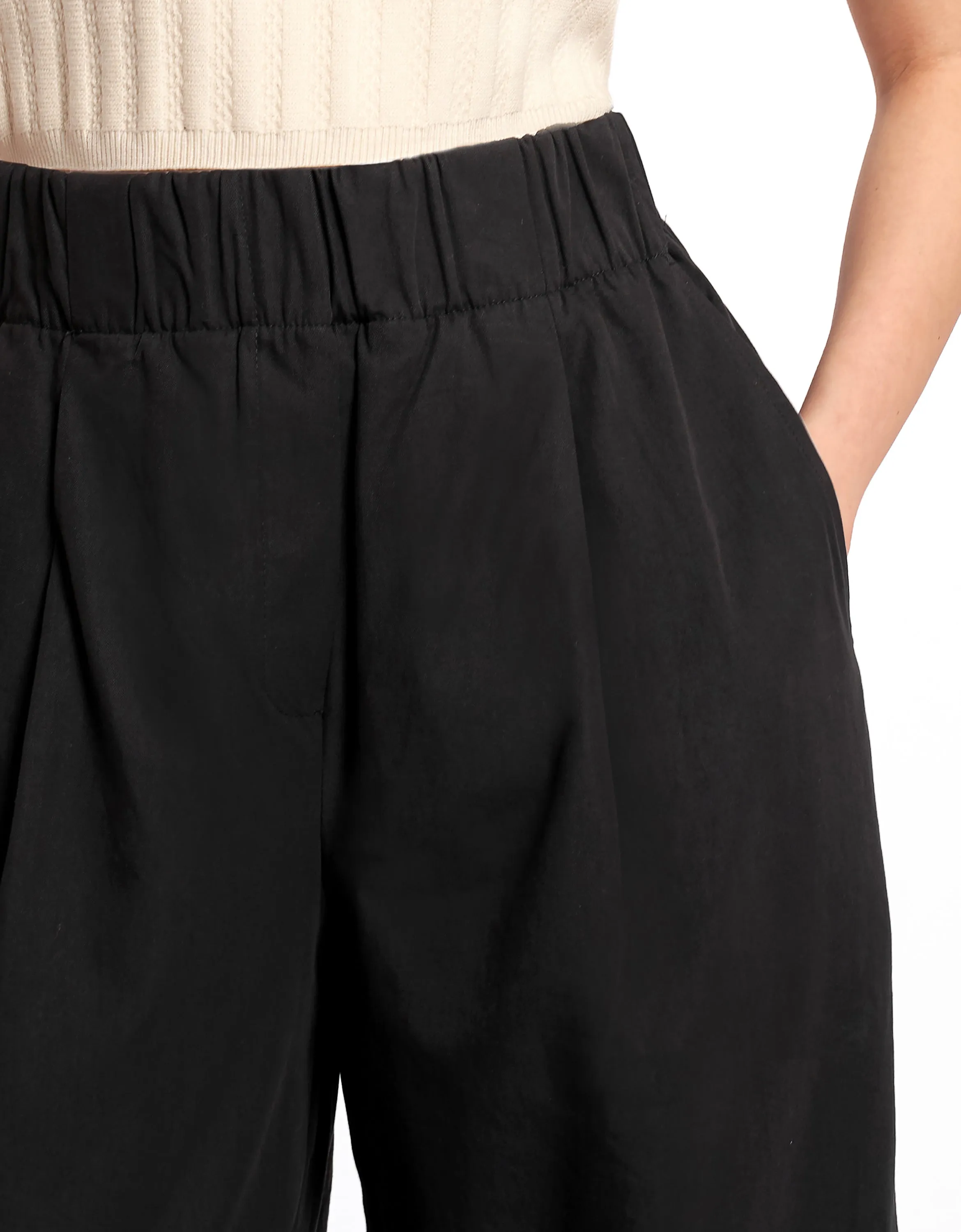 Flowy Pleated Trousers