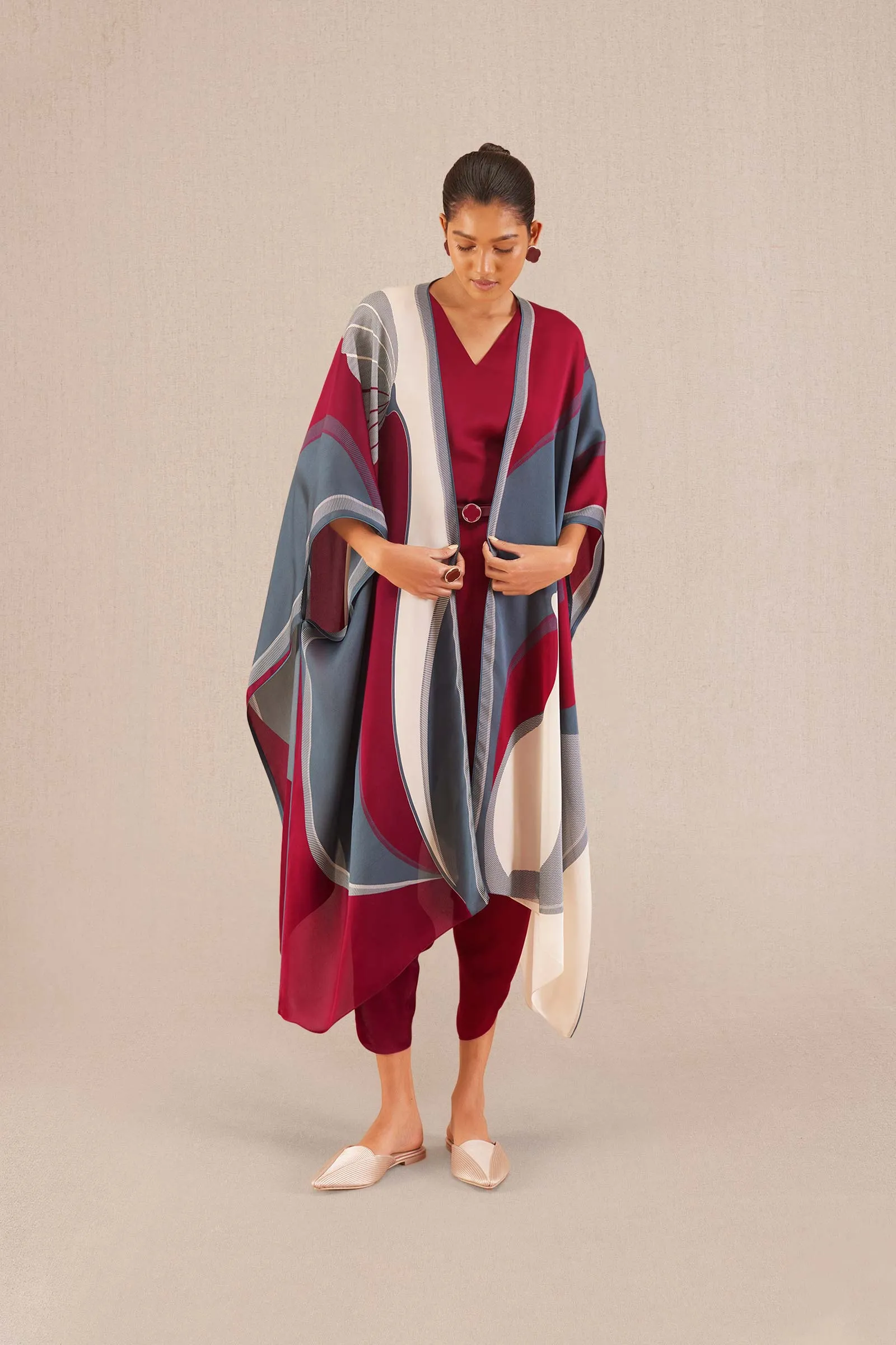 Idaya Cape Set