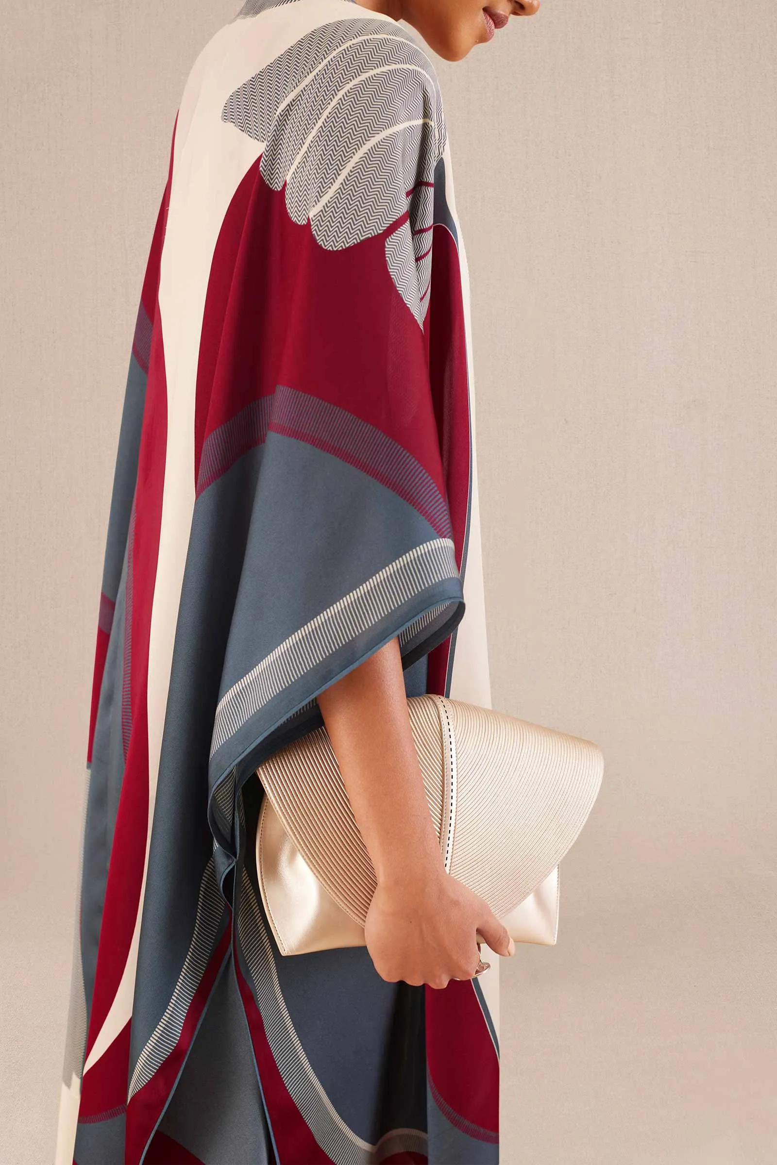 Idaya Cape Set
