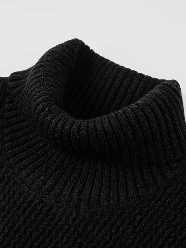 Men's cream turtleneck sweater