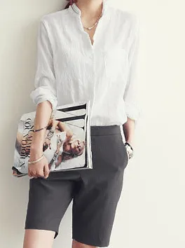THE CLASSIC BUTTON-UP
