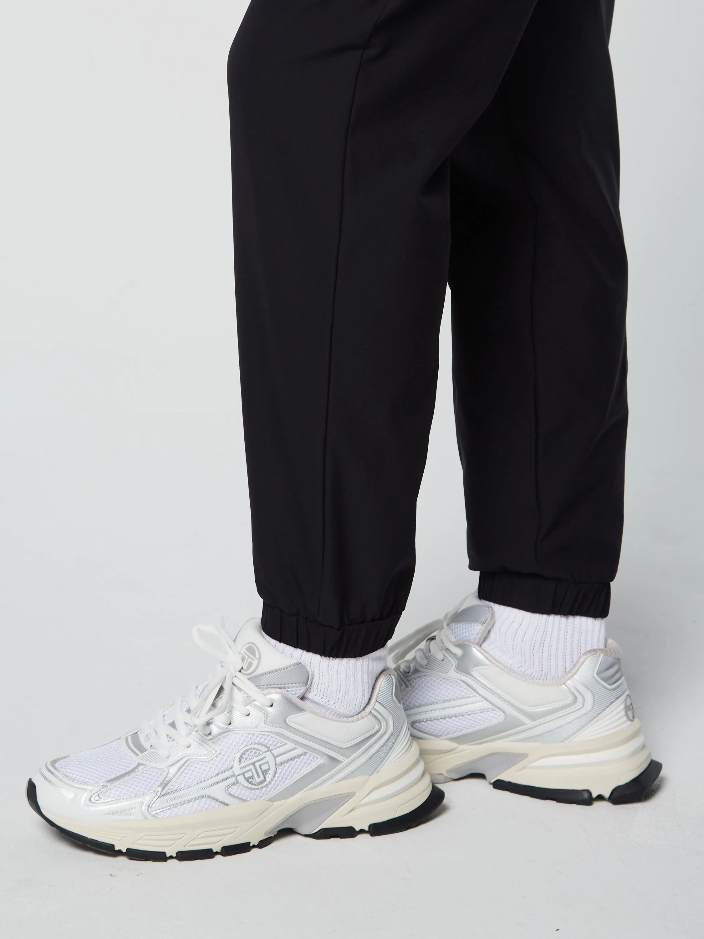 Woven Cargo Jogger Pants- Black